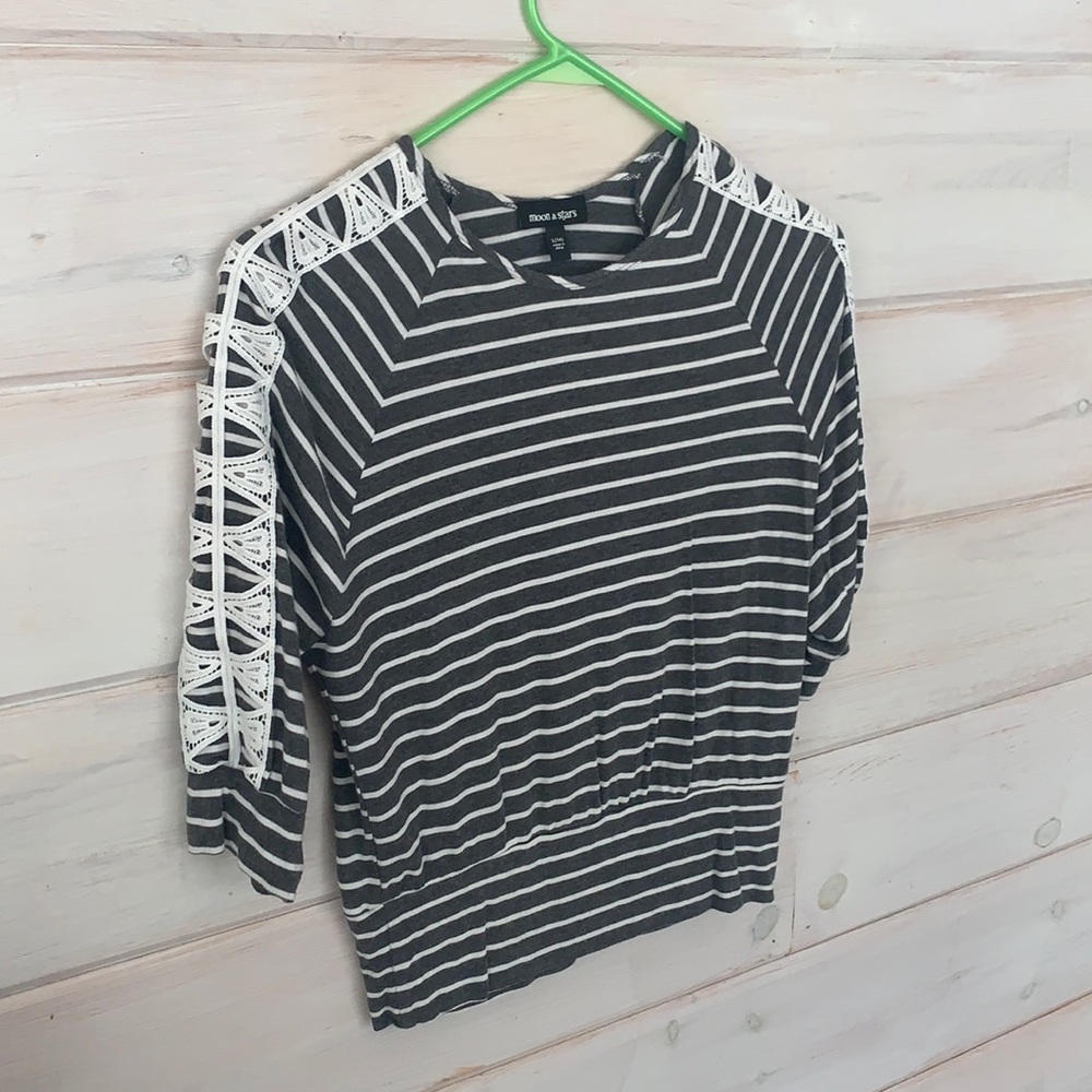 gray kids top